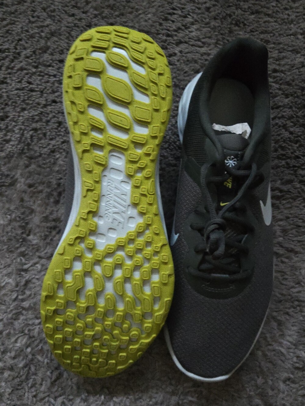 Nike Revolution 6 NN M3n Size 14 Green And White Running Shoe 1026 - Picture 4 of 8